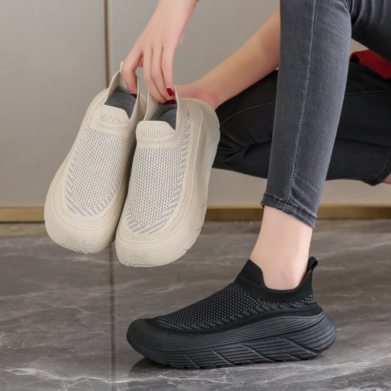 The old Beijing Shoegirl who stomped so softly in the fall of 2024