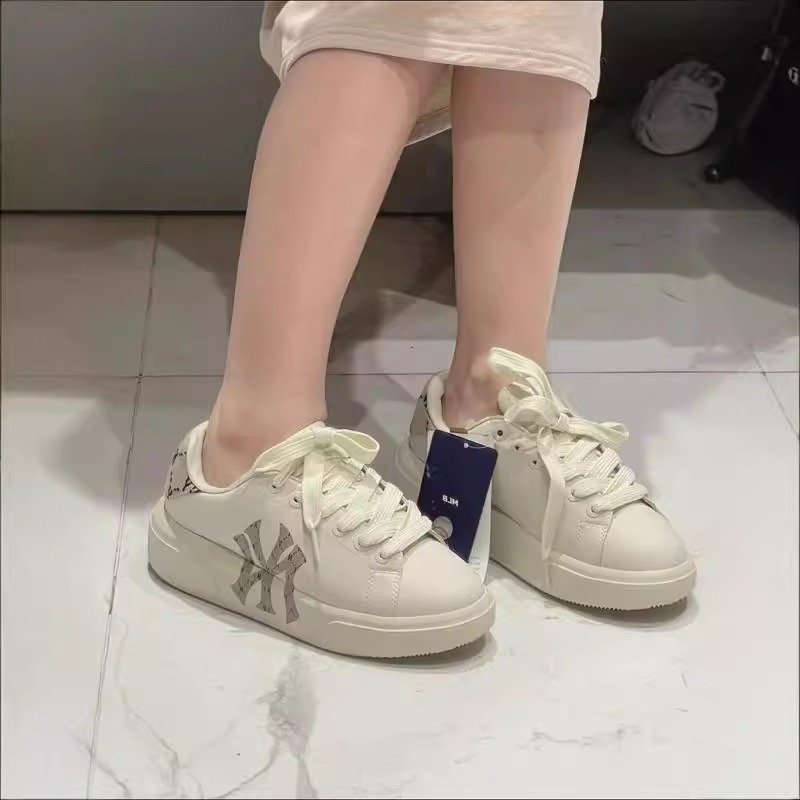 MLB MEN AND WOMEN GROW WHITE SHOES AND RETROSPECT NY OLD SHOES WITH WHEAT QUEENS' SHOES