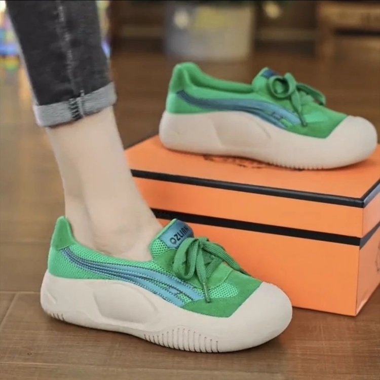 Skin-skin-shoe girl, 2024