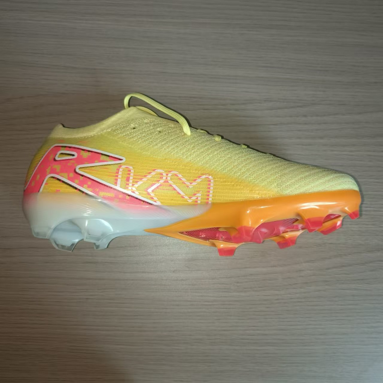 High quality football shoes goods in stock wholesale soccer shoes shoes football men men's football sneakers