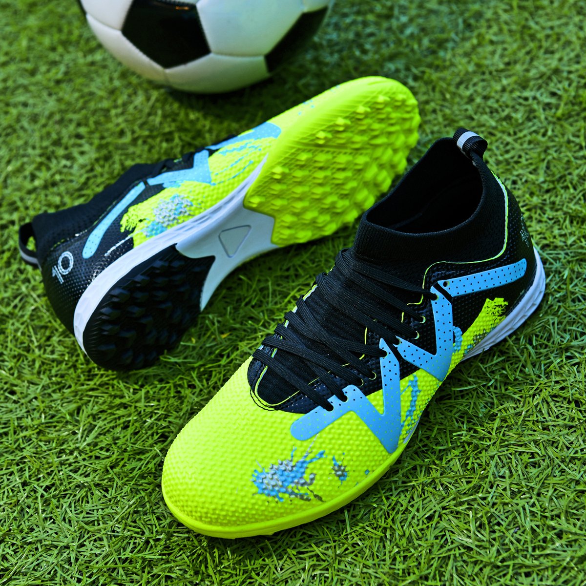 High quality factory customized hot selling long nail broken nail anti slip football shoes customized football shoes popular