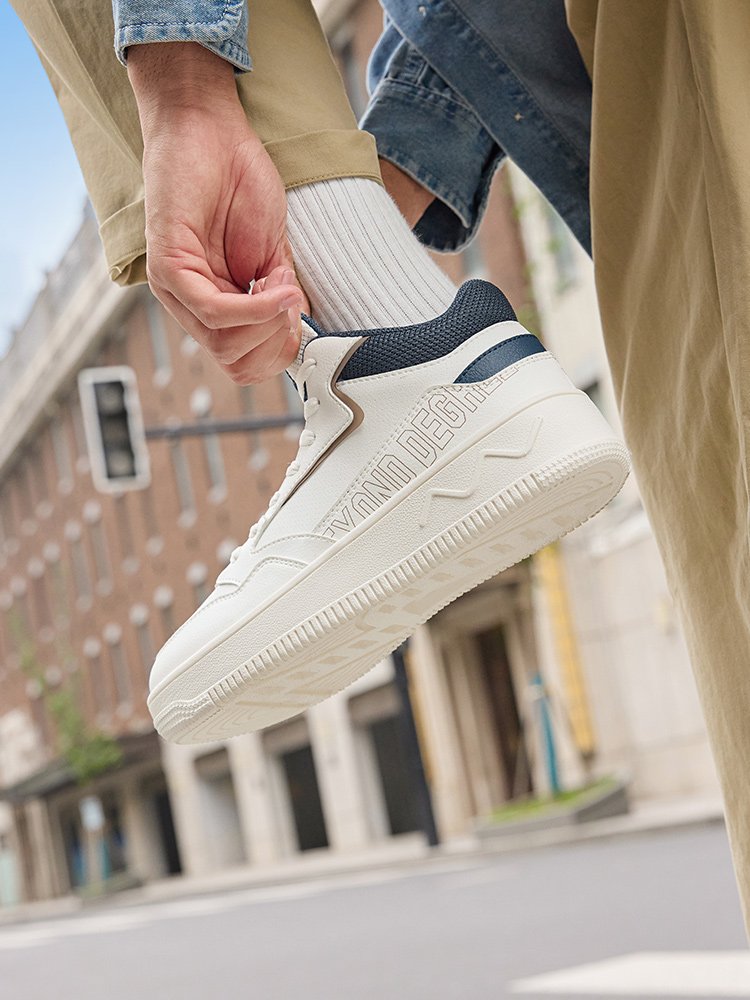 361 pairs of high-shoe boys' shoes, 2024 new big white-shoes, a couple's