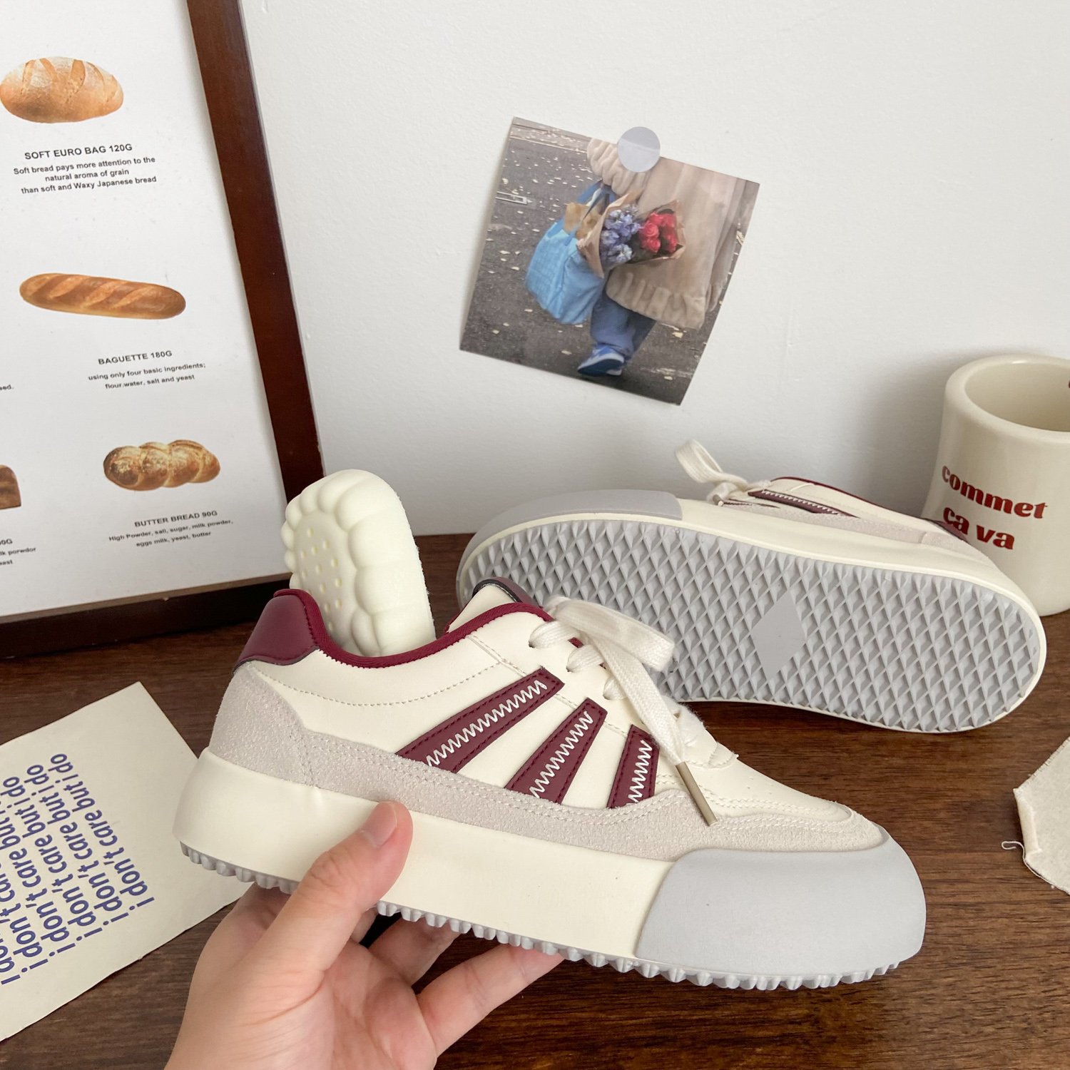 the new chic-king-king-king white shoes in the fall 2024