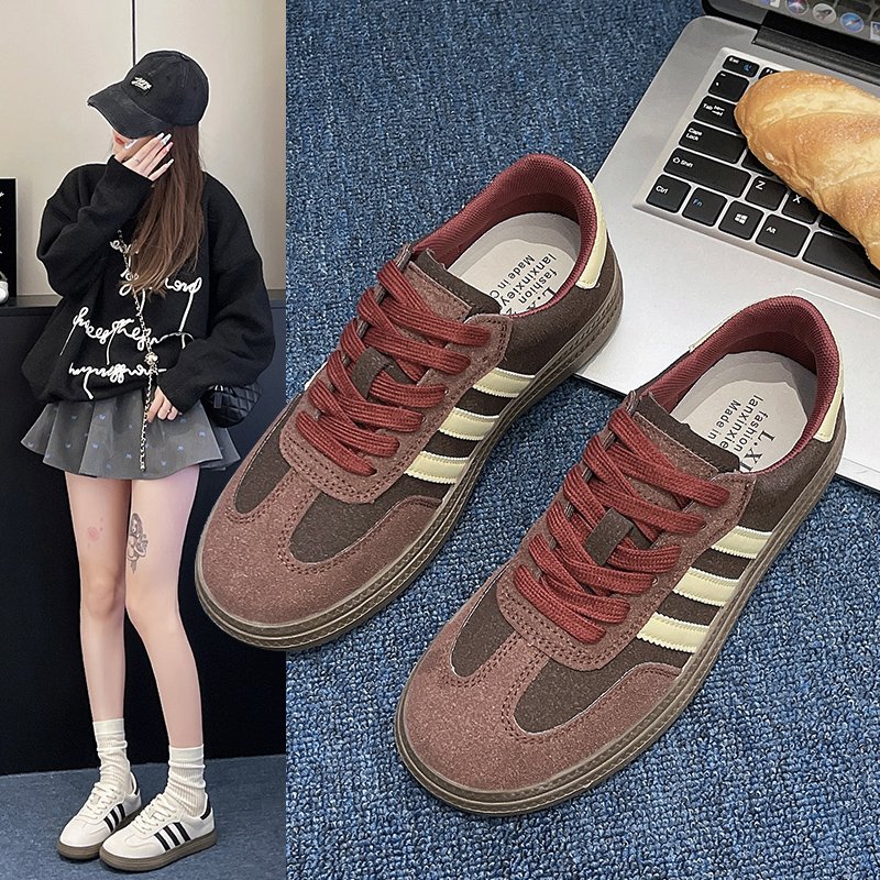 The new brand's in the fall has raised the size of the recreational sports shoes