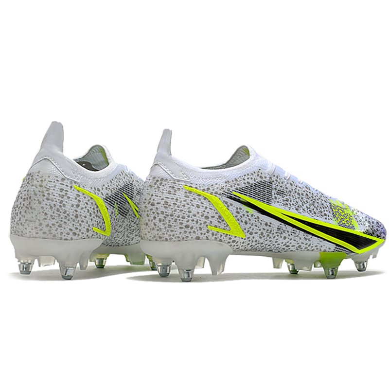Hot Sale Men Women Soccer Sport Shoes Cleats High Ankle Football Boots Wholesale Outdoor Soccer Training Boots For Men Chuteiras