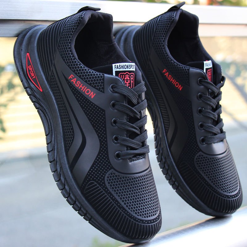 Waterproof slippers, men with spring and fall sneakers, men with black-covered sneakers, men with sport shoes
