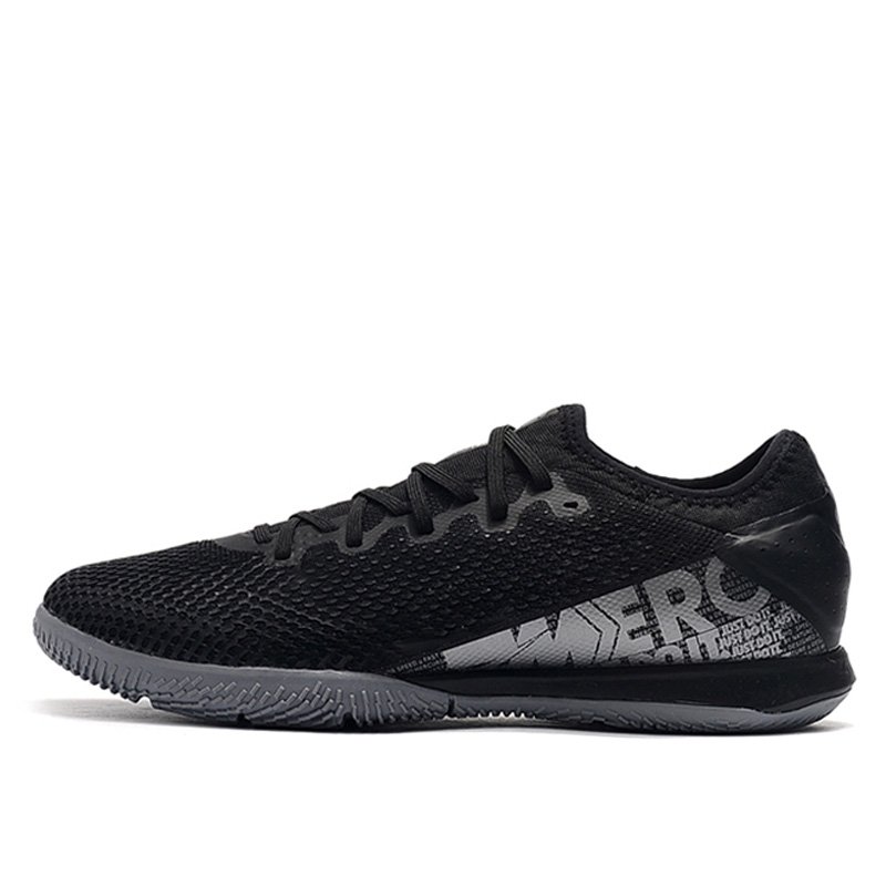 Latest football shoes Outdoor Professional Training Athletic Soccer Shoes Factory Wholesale men playing shoes for football