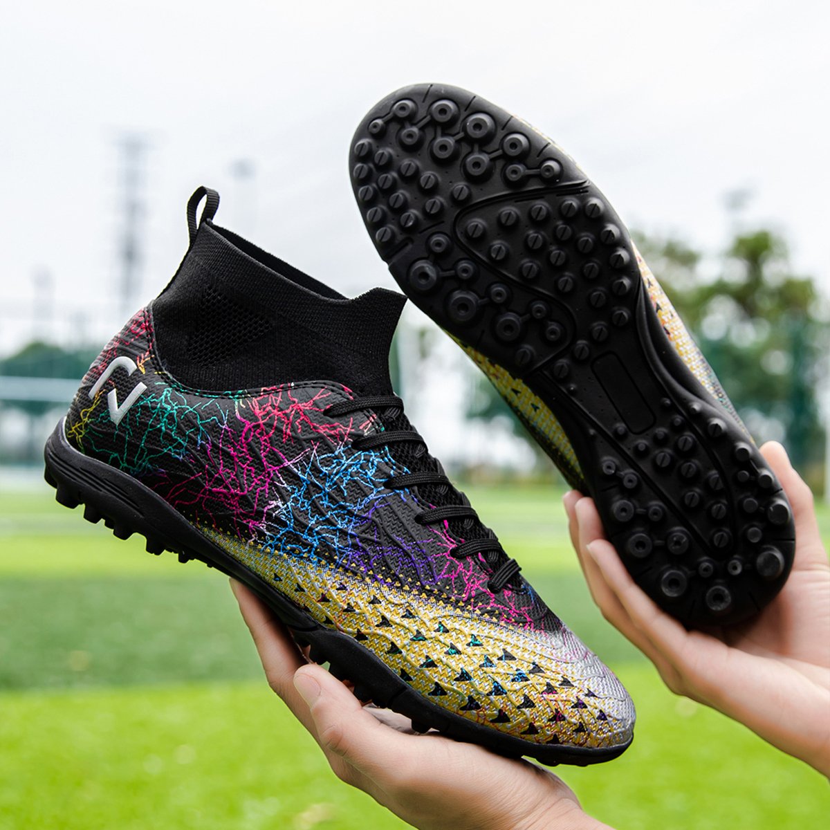 High quality factory customized hot selling long nail broken nail anti slip football shoes customized football shoes popular