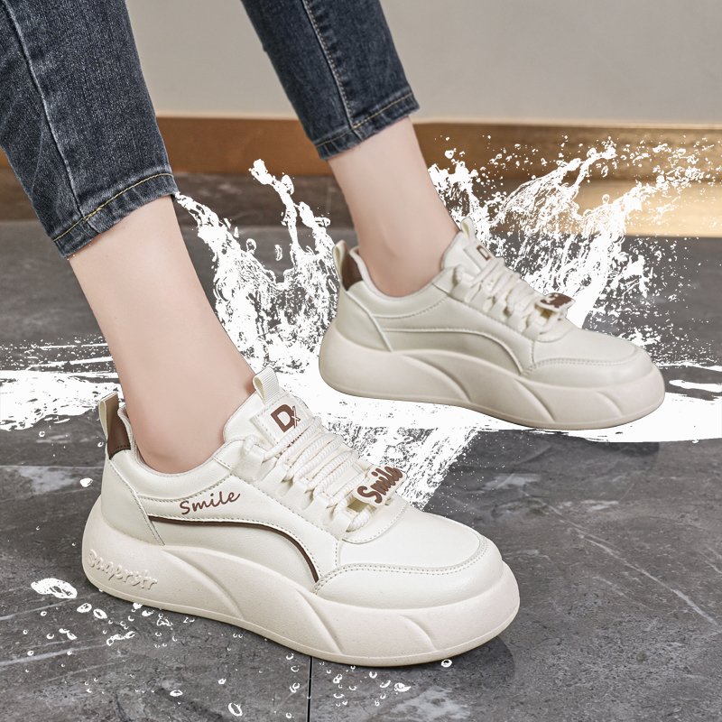 The new girls' shoes in the fall of 2024, they're not worn out
