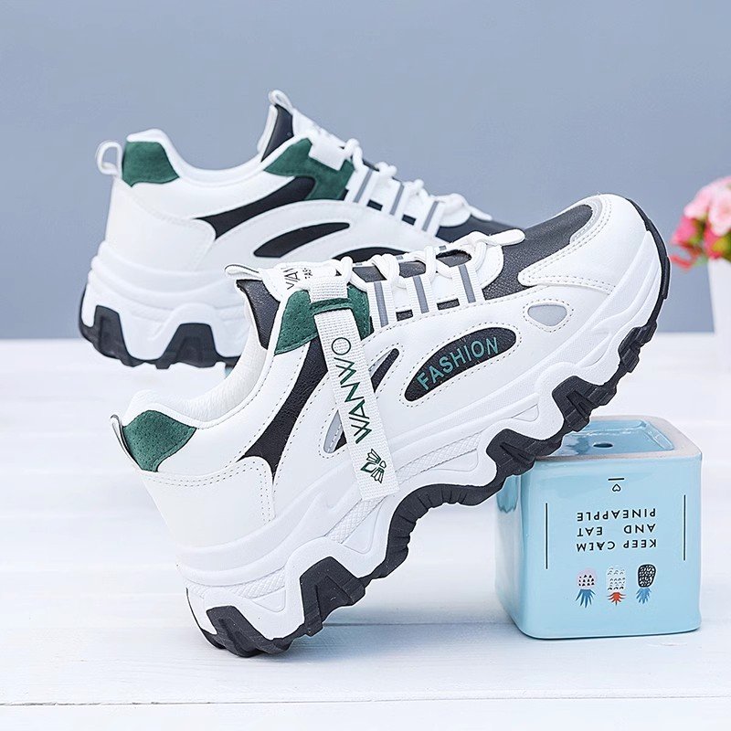 Li Ning Hin Yung, a woman running shoes in the spring and autumn, lightened by the shock, soft-skinned old man's shoes