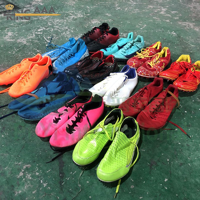Factory Wholesale Brand Soccer Shoes men used shoes adult men sepatu bekas branded second hand football shoes