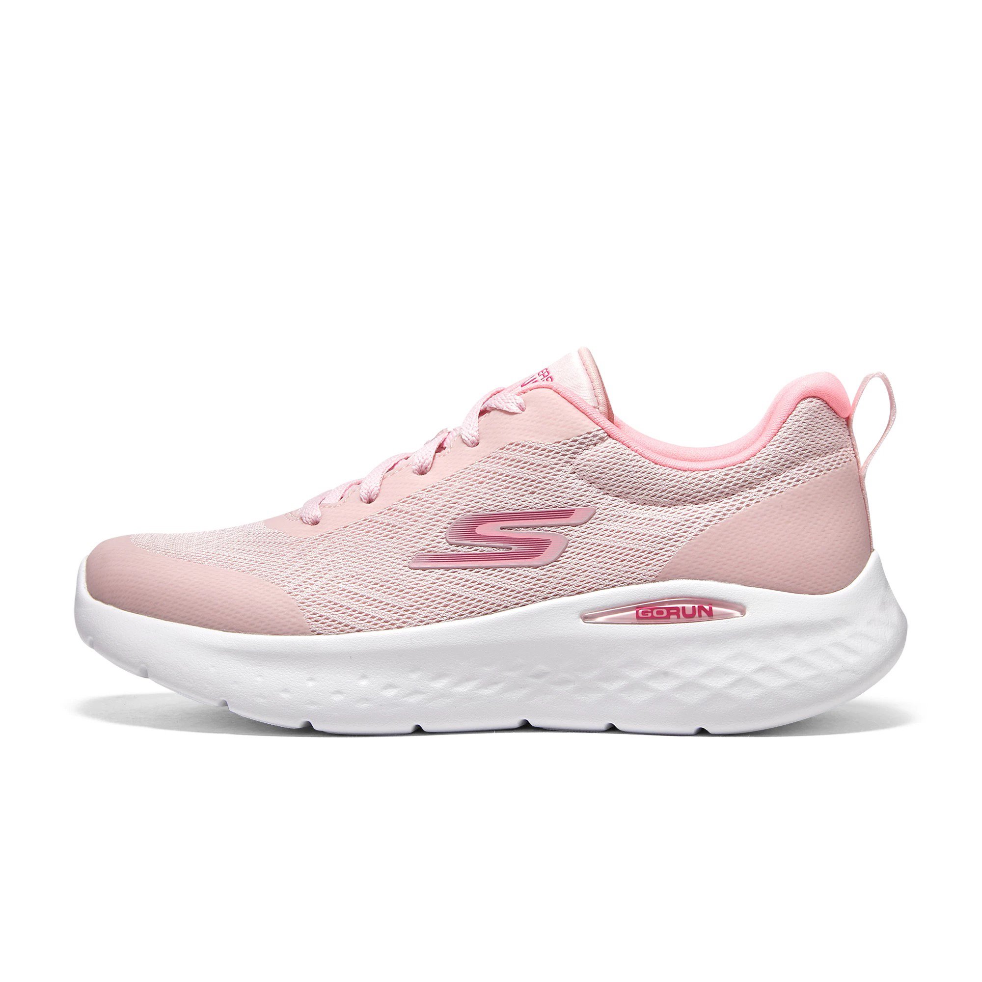 Scage led the runners to wonder about the new male and female sneakers and jump ropes to slow down the comforts and leisure shoes