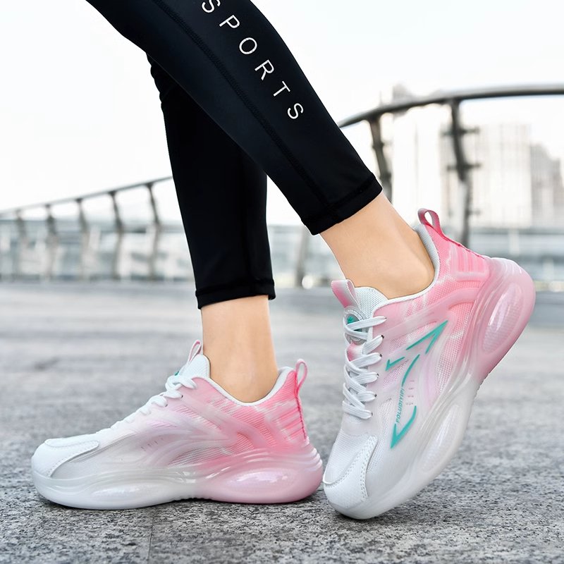 Lee Xian Ning's Autumn Student Popcorn Cut-off Runner Shoes