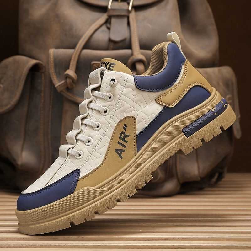 The new 2024 in the autumn and winter of a man with real cow-skin shoes