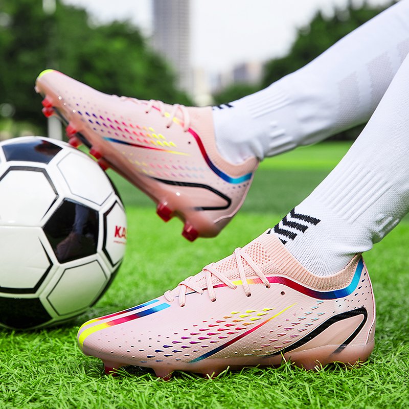 2023 Most Popular Design Breather Cleats Professional Shoes Men Football Soccer Boots