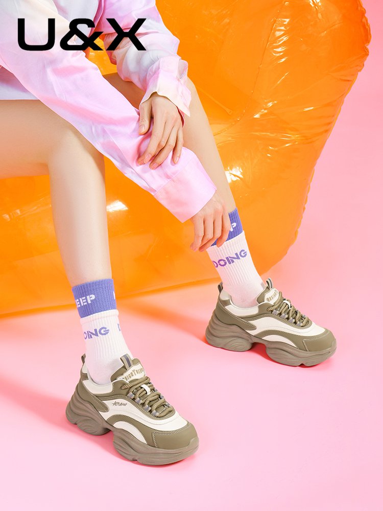 A new 2024 for pop-and-pop shoes