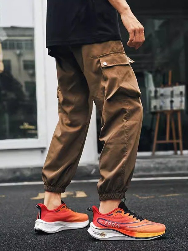 red's 7pro running shoes, boy's carbon plate is so light that he'll get a soft-temperatured fall