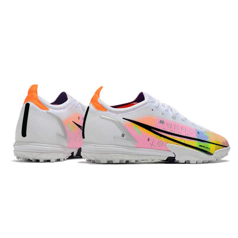 Fashion Soccer Cleats Outdoor Lightweight Soccer Boots Custom Soccer Boots Athletic Sport Sneaker Comfort Control Football Shoes