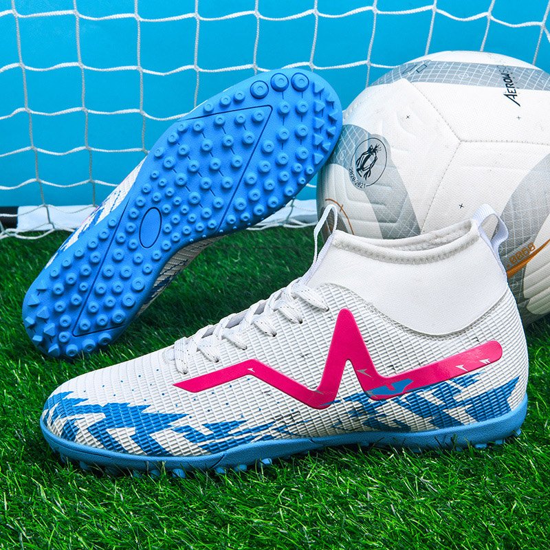 Hot selling trend best soccer shoes men Knitted waterproof futsal shoes custom Fashion design futbol soccer shoes