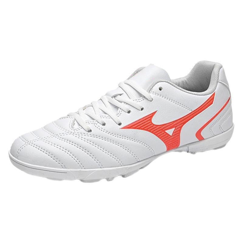 Leather professional training football shoes breathable lightweight spikes for teenagers large size wear-resistant sports shoes