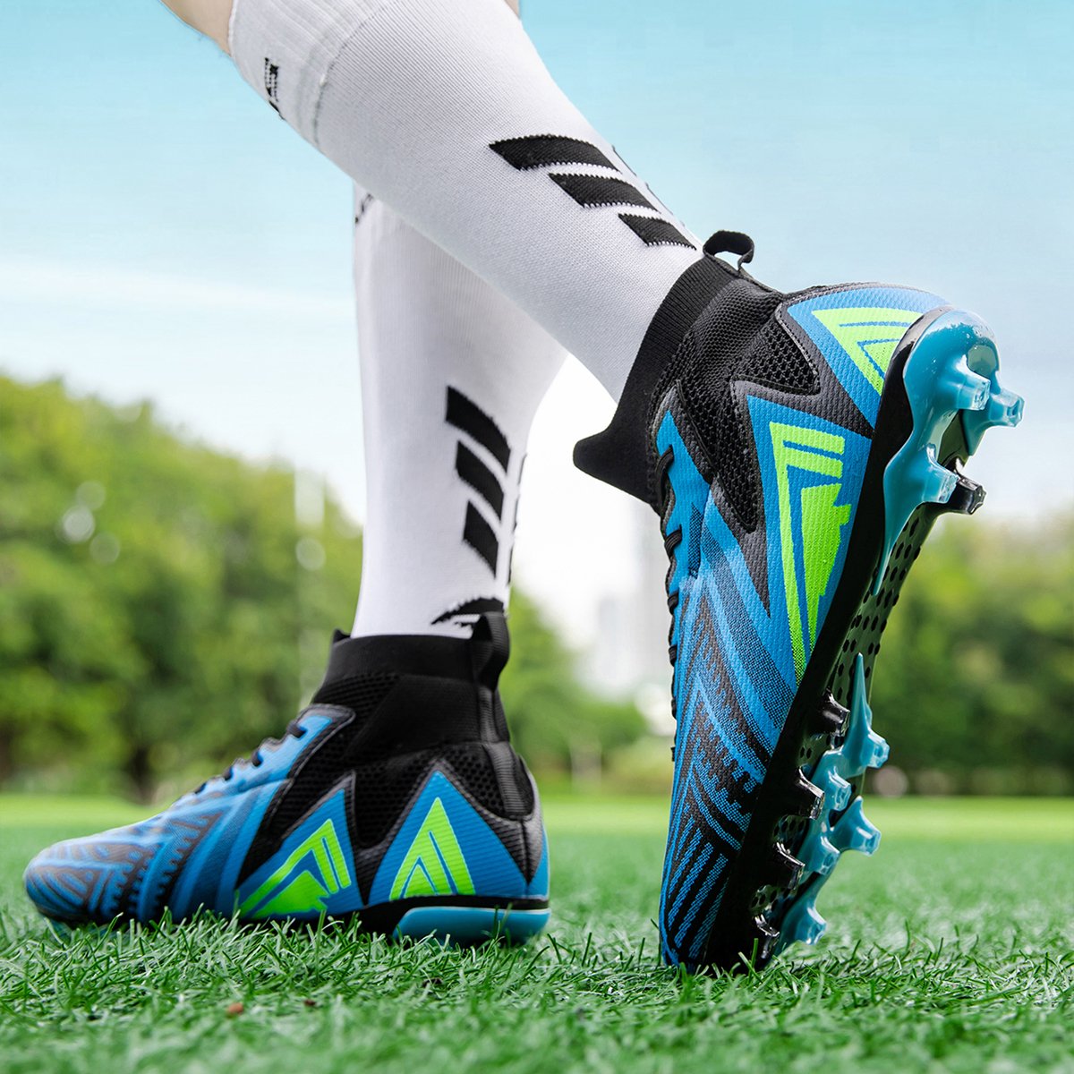 High quality factory customized hot selling long nail broken nail anti slip football shoes customized football shoes popular