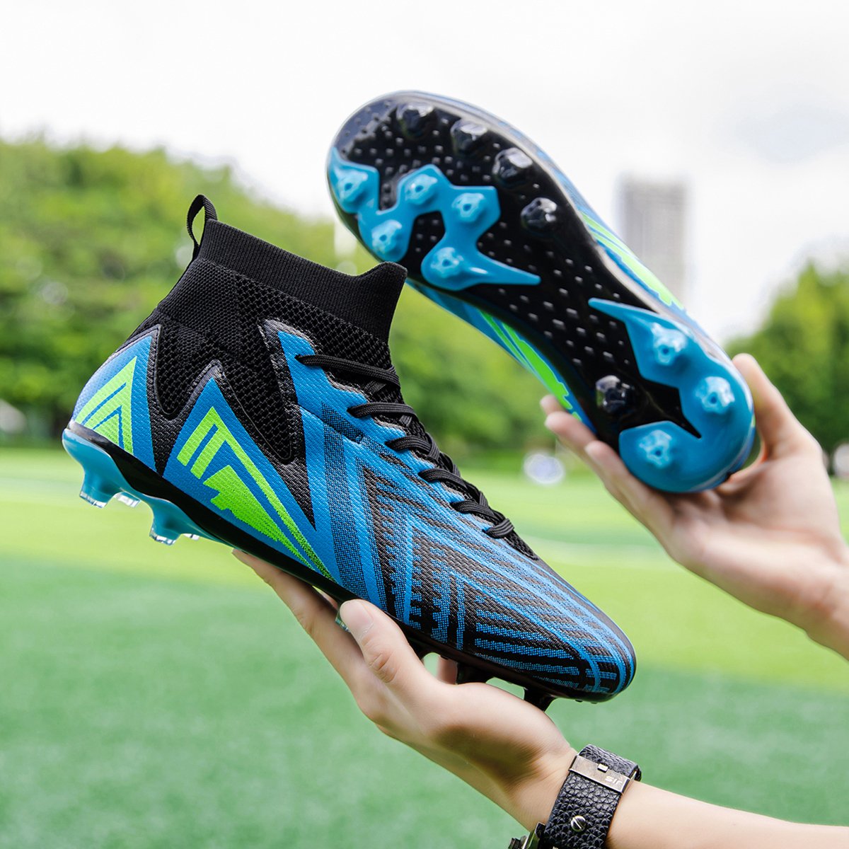 High quality factory customized hot selling long nail broken nail anti slip football shoes customized football shoes popular