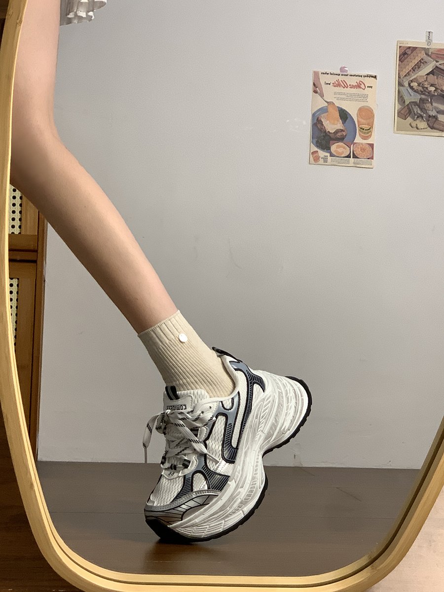 We're going to get some air, and Daddy's shoes, 2024, and the new girls, they're going up and up