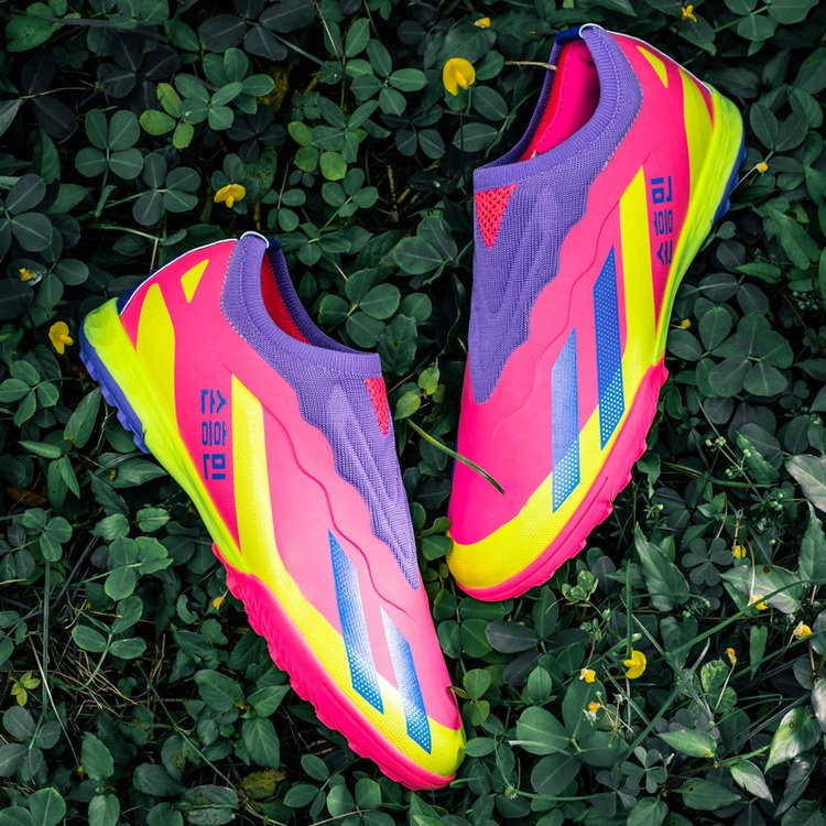 SA Wholesale New Most Popular High Ankle Shoes Man Kids Training Soccer Football Boots Customized Anti-Slip Football Shoes