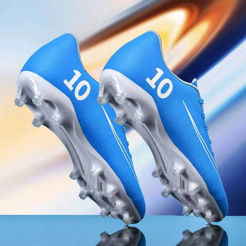 High quality football shoes non-slip low top mesh soccer shoes Adult unisex soccer sports shoes