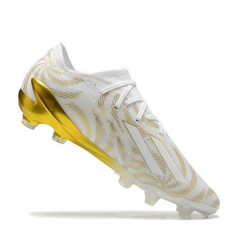 Unisex Soccer Shoes Turf Youth Football Boots Indoor Athletic Sneaker with Retro Style Plush Lining for Summer Autumn Walking
