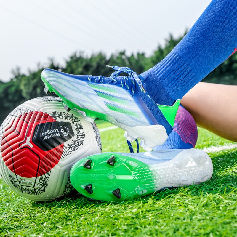 OEM Hot Sale Teenagers Soccer Shoes Customized Football Boots Outdoor Training Cleats