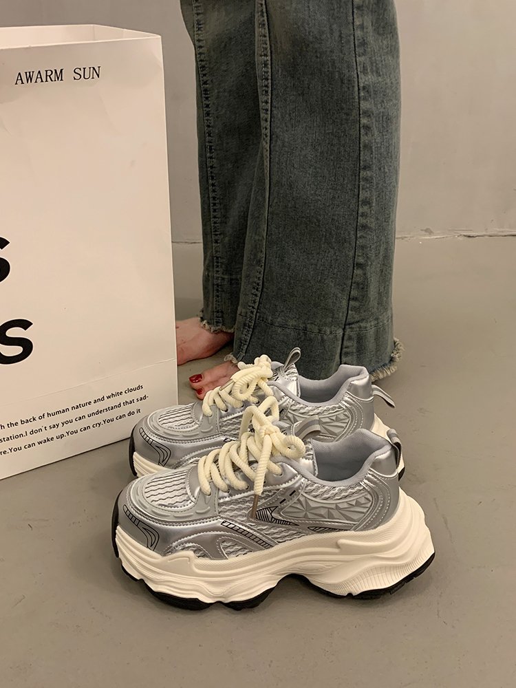 Big old man's shoes are up to a hundred-year-old
