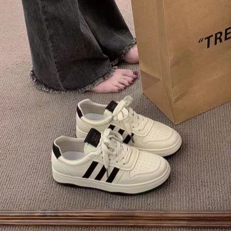 Melad's little white shoe girl with a new 2024 in the fall shoe, a child's sports flat