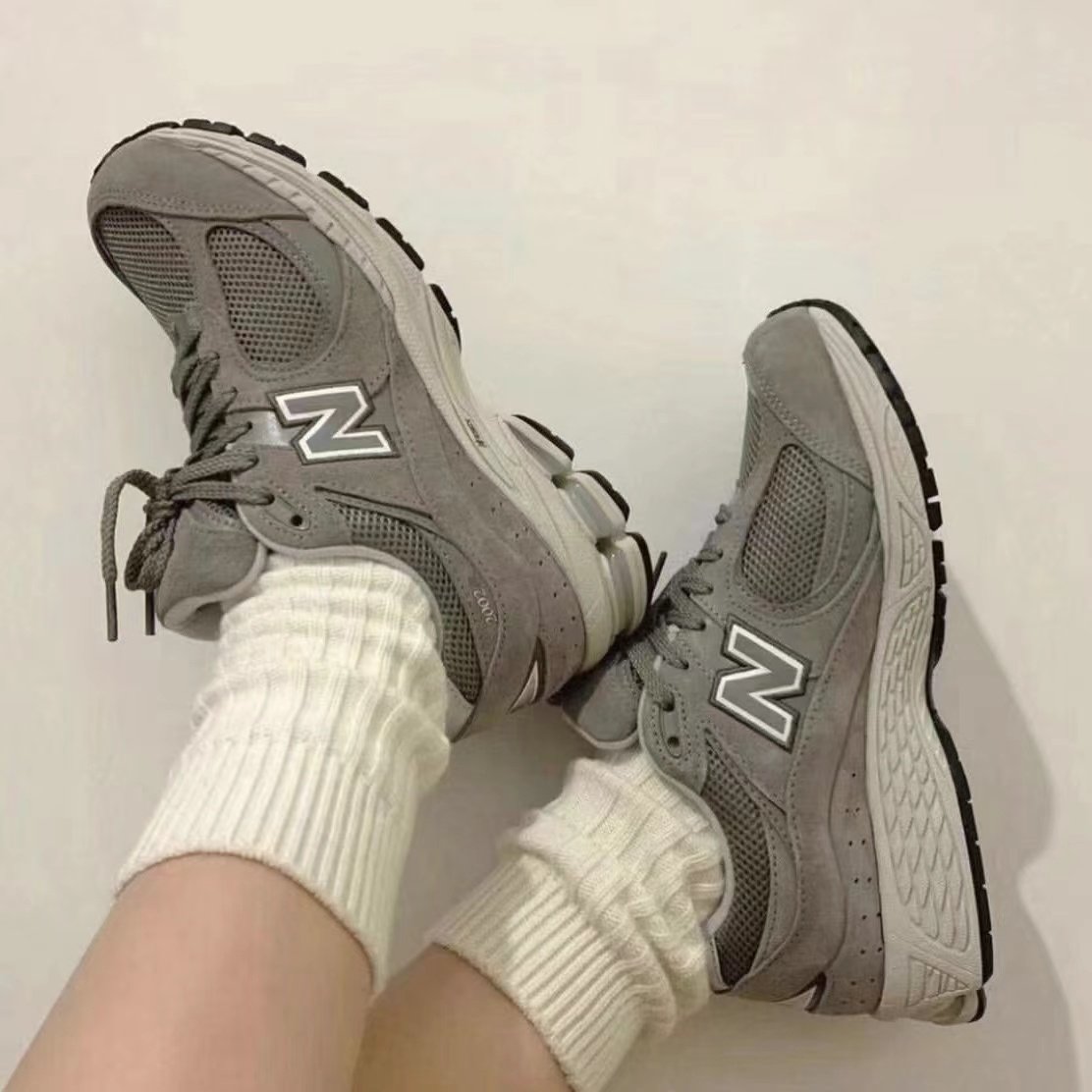 NB2002r Men and Women Leisure Retrospective Old Father Shoe Run Shoes Scooting Scooting Movement