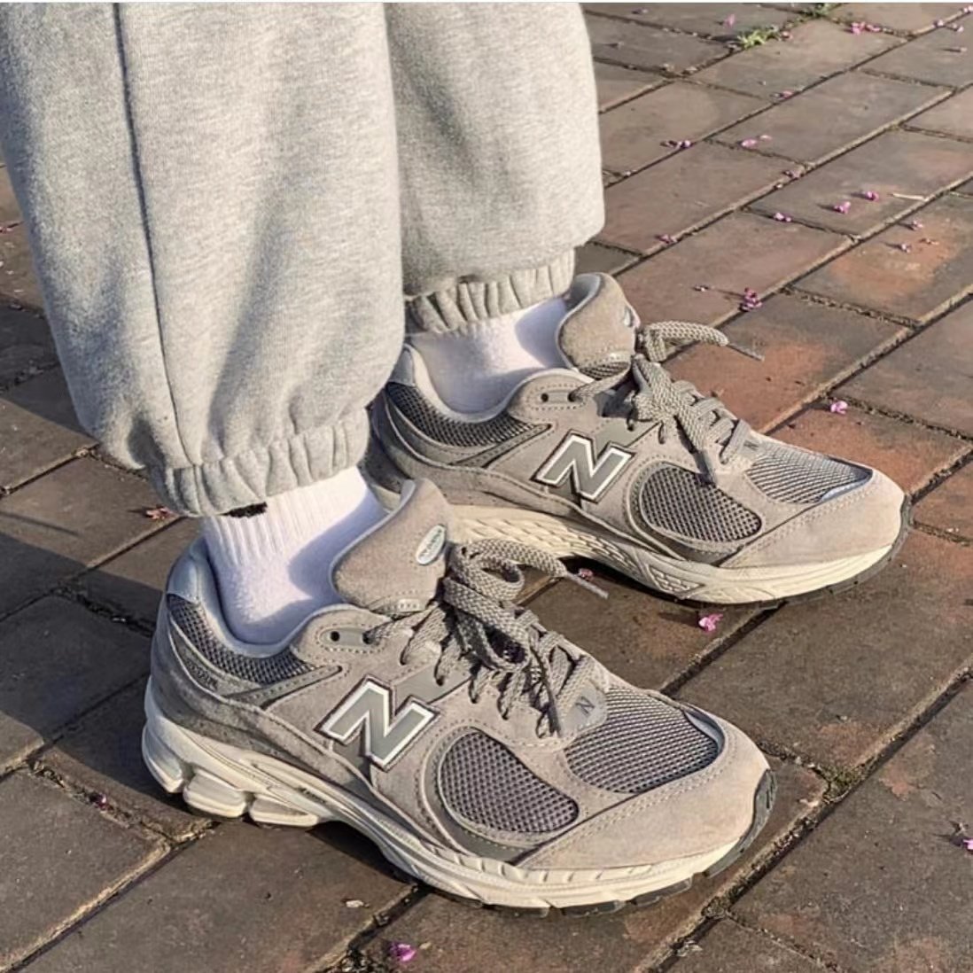 NB2002r Men and Women Leisure Retrospective Old Father Shoe Run Shoes Scooting Scooting Movement
