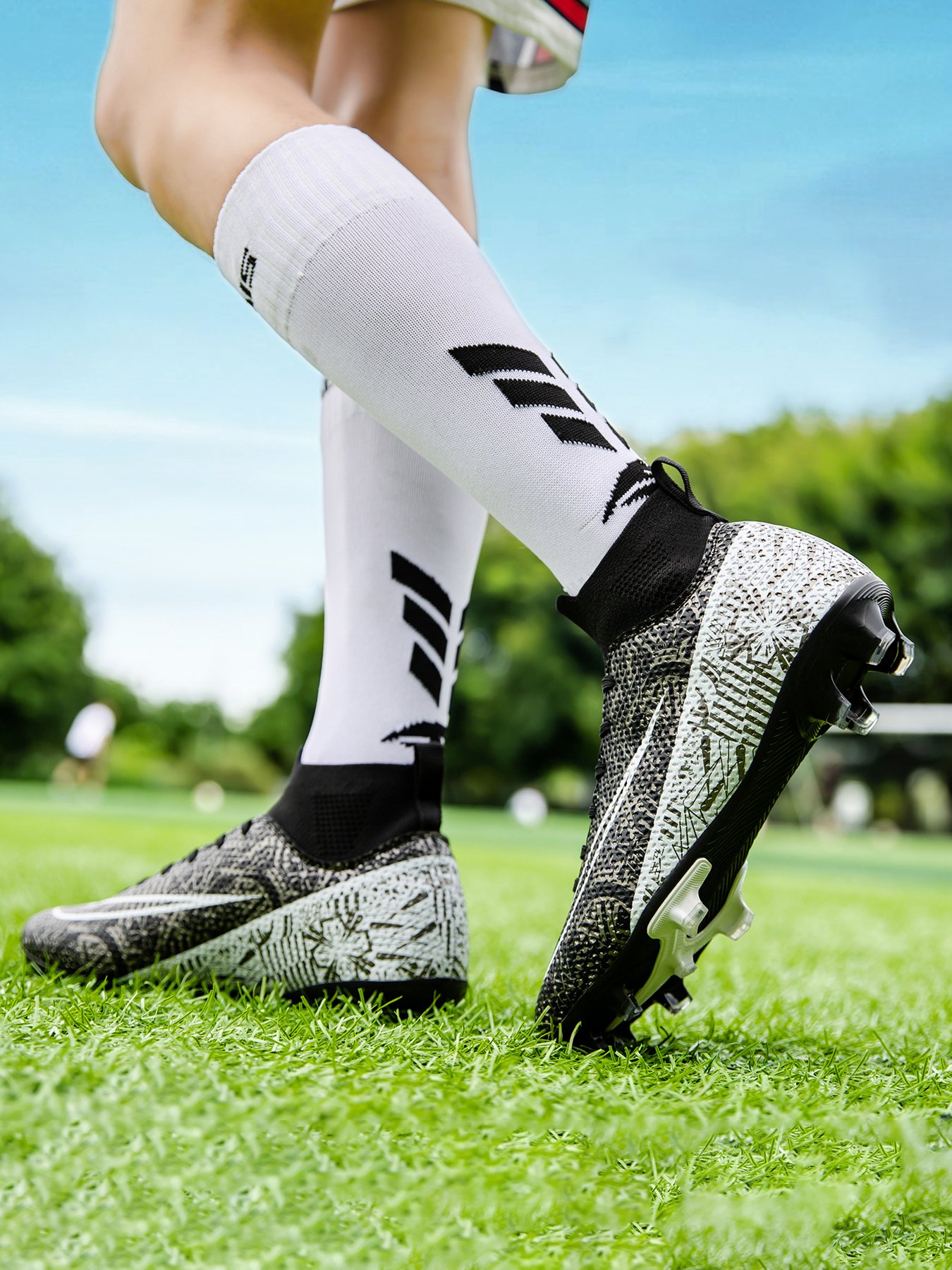 High quality factory customized hot selling long nail broken nail anti slip football shoes customized football shoes popular