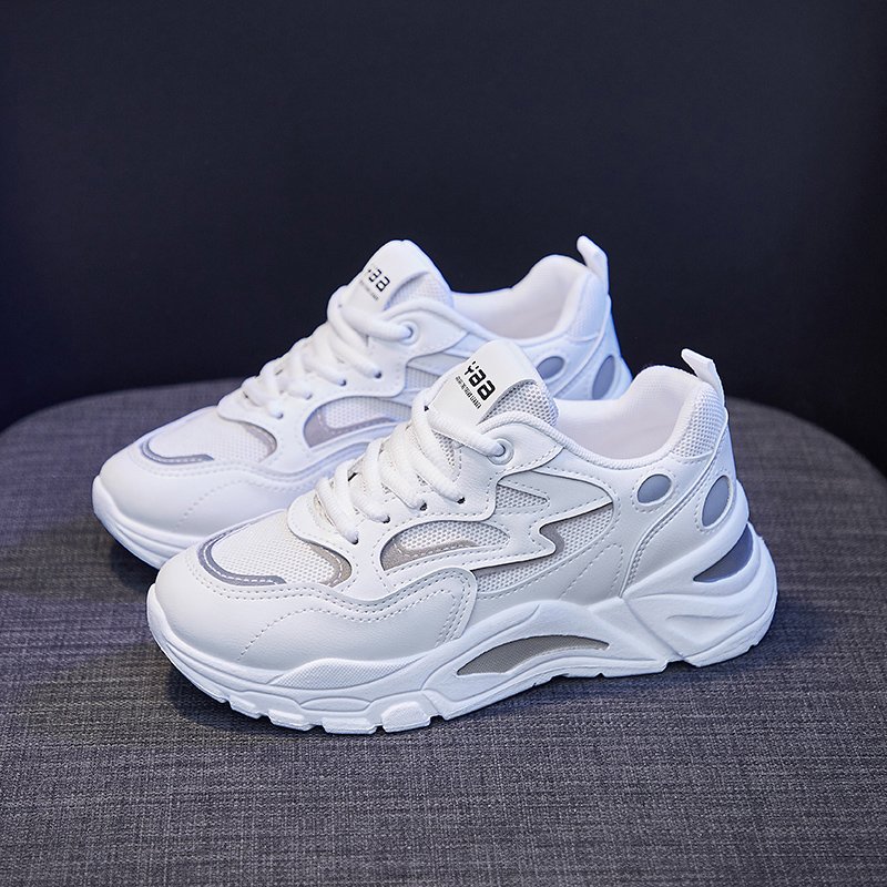 A new 2024 Autumn Schoolgirls' Shoes Deshocked Her Dad's Shoes Summer
