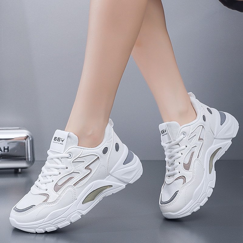 A new 2024 Autumn Schoolgirls' Shoes Deshocked Her Dad's Shoes Summer