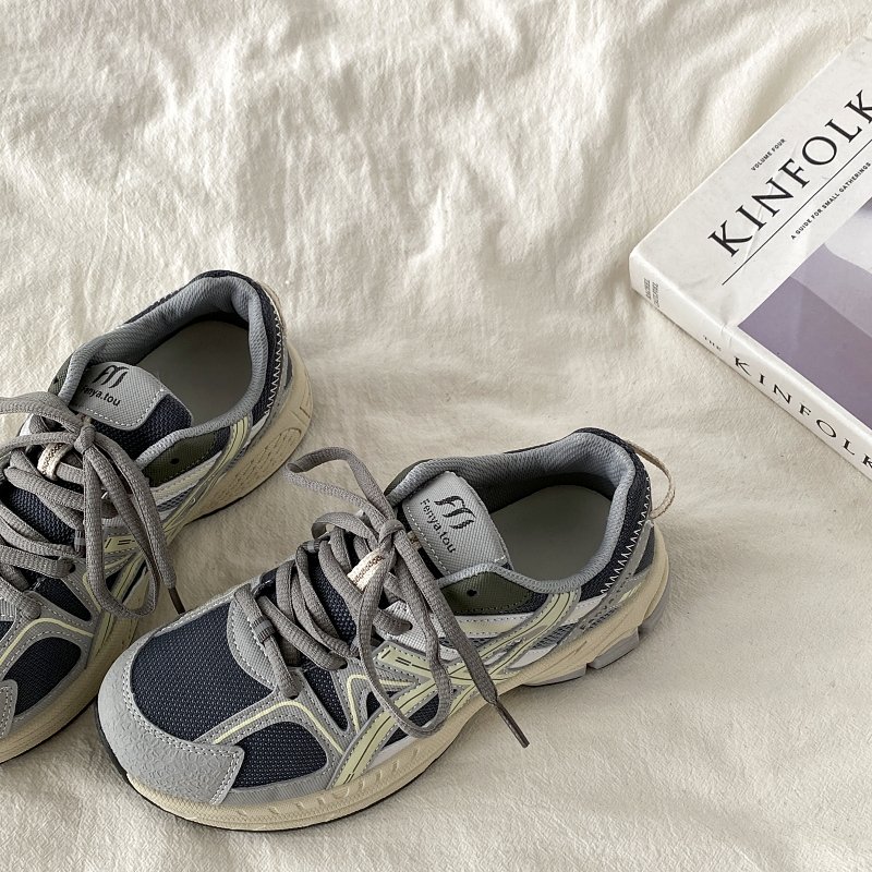Uncle Siu's regascing and re-scrutinizing shoes