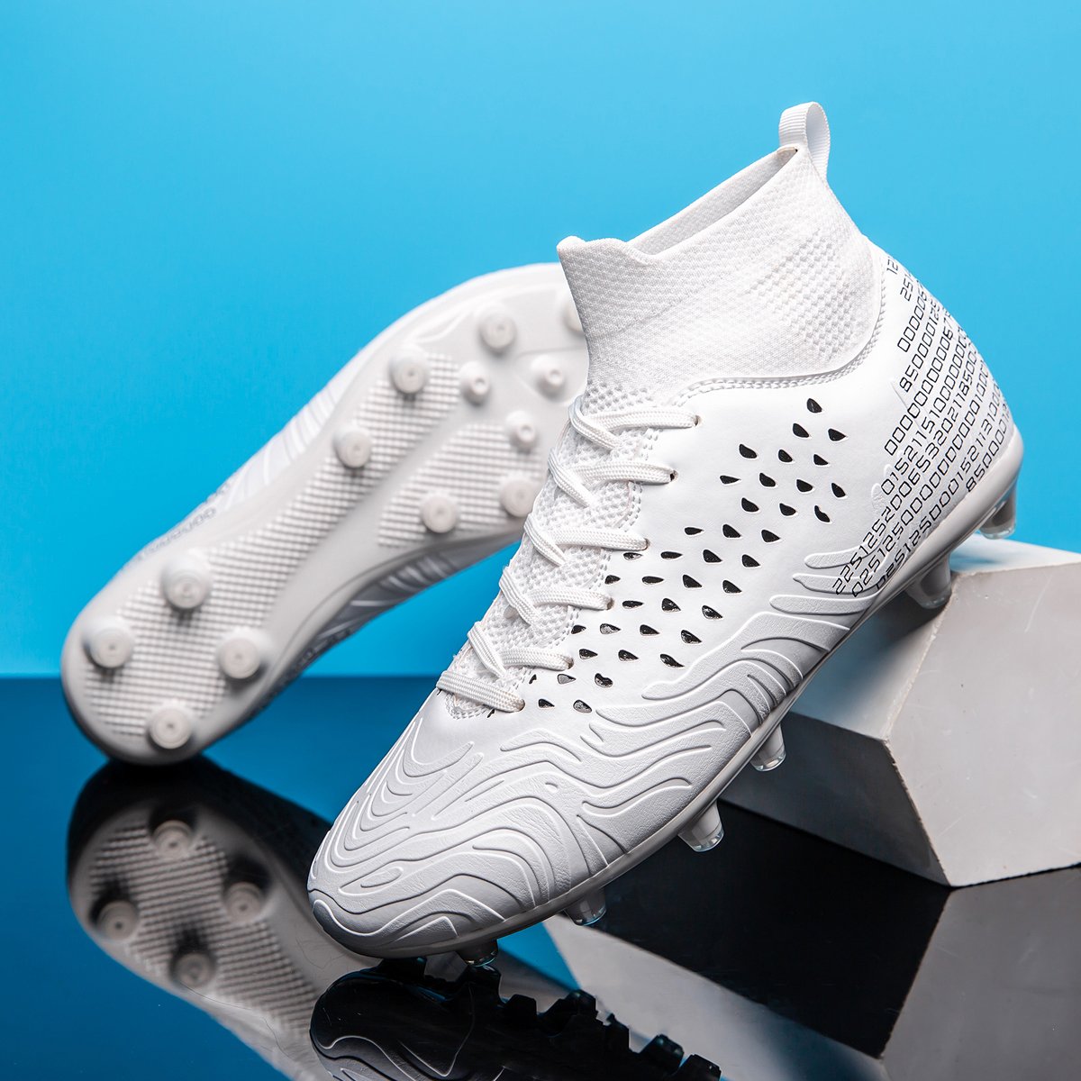 High quality factory customized hot selling long nail broken nail anti slip football shoes customized football shoes popular