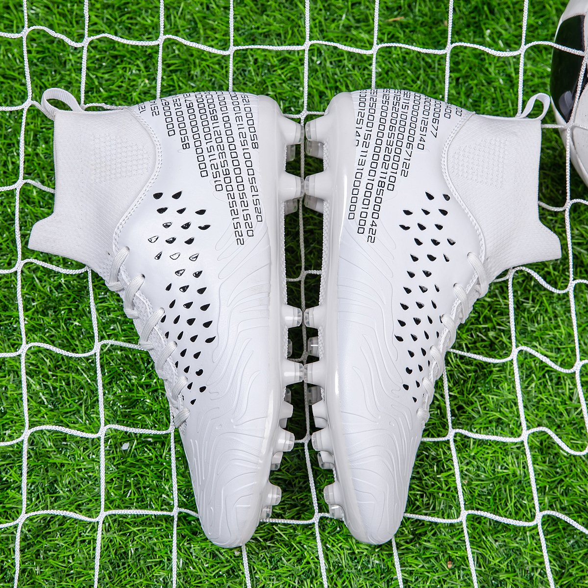 High quality factory customized hot selling long nail broken nail anti slip football shoes customized football shoes popular