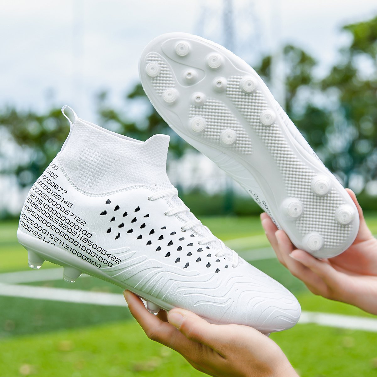 High quality factory customized hot selling long nail broken nail anti slip football shoes customized football shoes popular