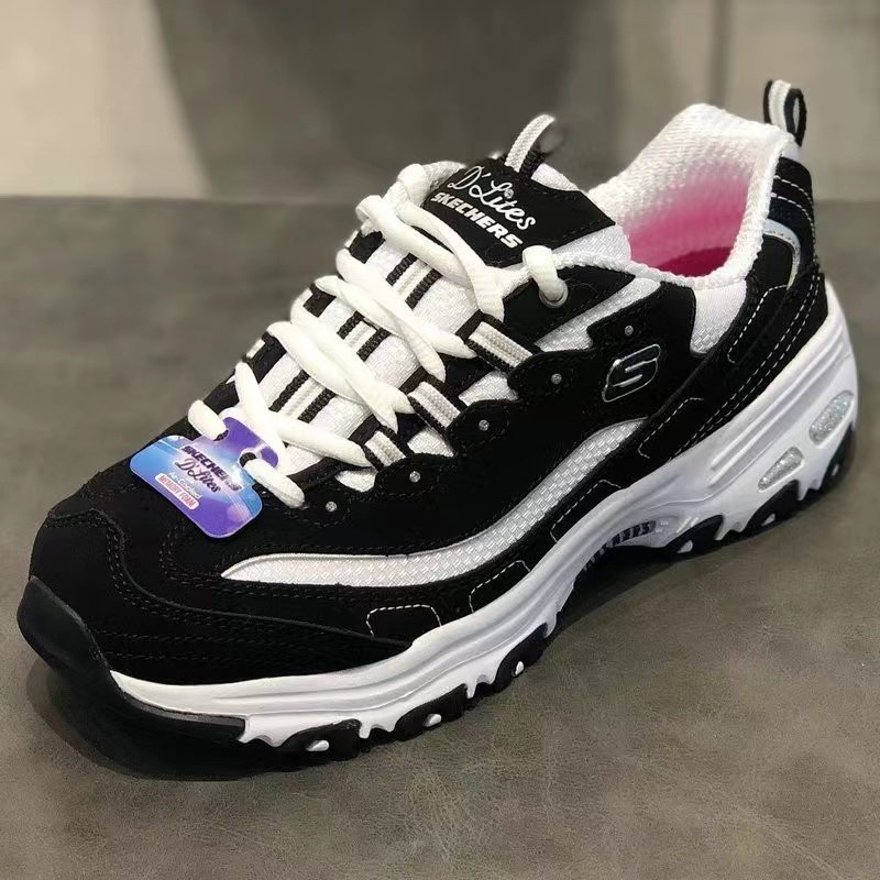 The 10th anniversary of Scage's girls' panda's shoes were aired in the classic black-and-white-coloured base