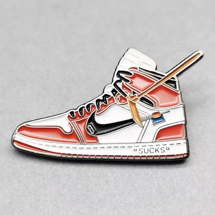 Chines Factory Soft Enamel Custom Soccer Shoes Lapel Pin Corporate Pins Badges New Hot Basketball Sneakers Pp Bag Folk Art 50pcs