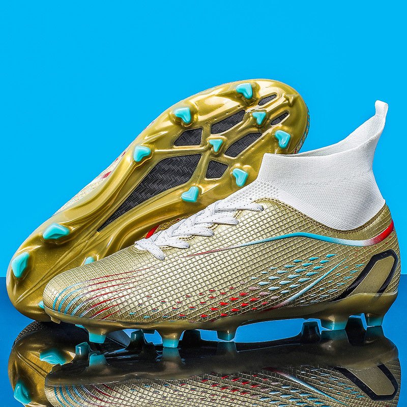 New 2024 men's outdoor sports lightweight breathable football shoes comfortable non-slip sneakers