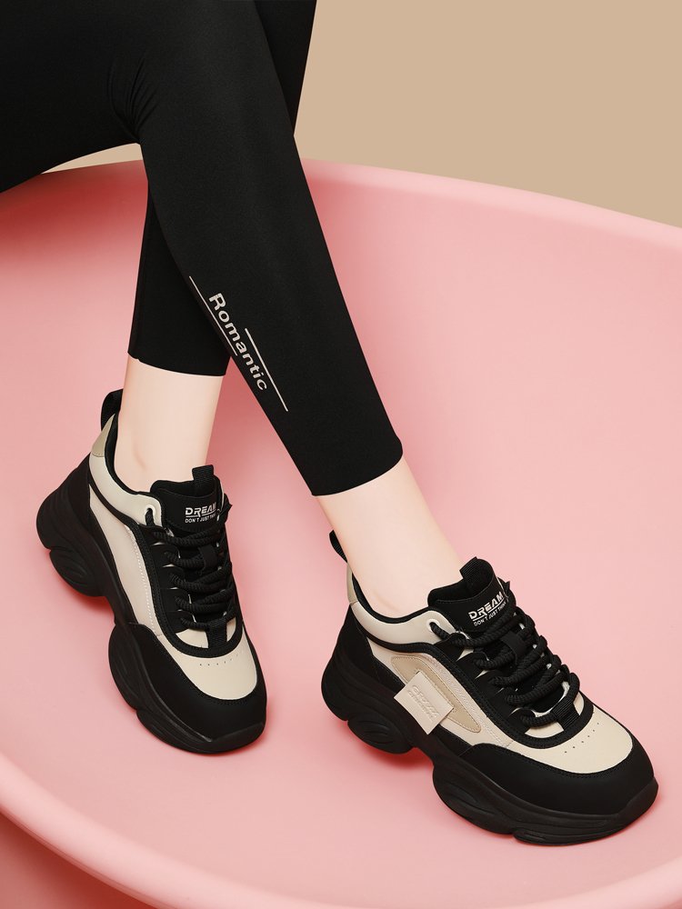 Light luxurious brands with high-end old man's shoes and girls in autumn 2024