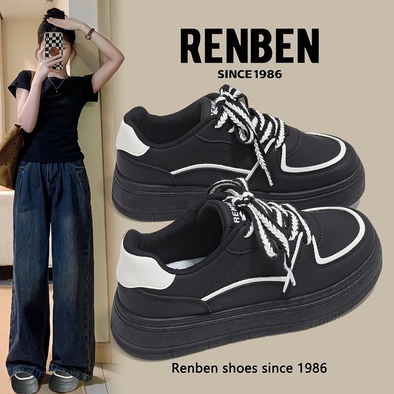 The new 2024 in the fall for the black shoe children, the small original shoes, the thick bottoms, and the small black shoes