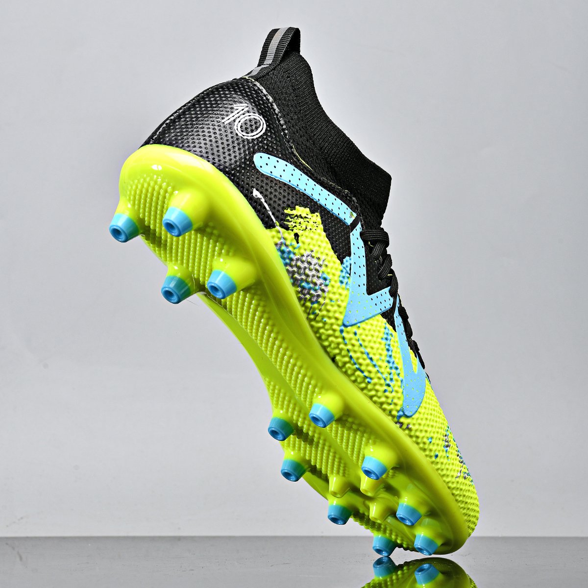 High quality factory customized hot selling long nail broken nail anti slip football shoes customized football shoes popular