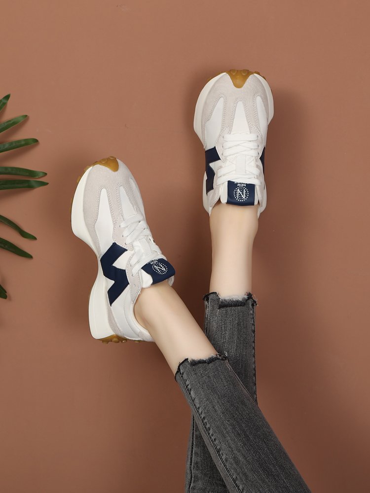 New Bronze Shoes, new man and woman, retro-shoes, scrambling scoundrels, scrambling old man