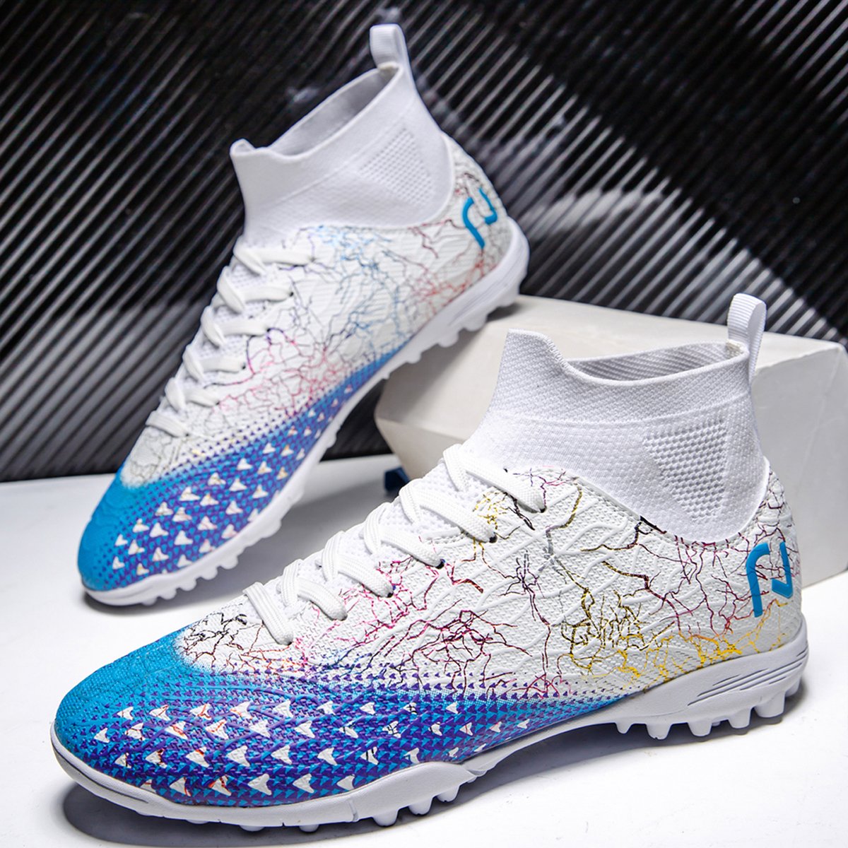 High quality factory customized hot selling long nail broken nail anti slip football shoes customized football shoes popular